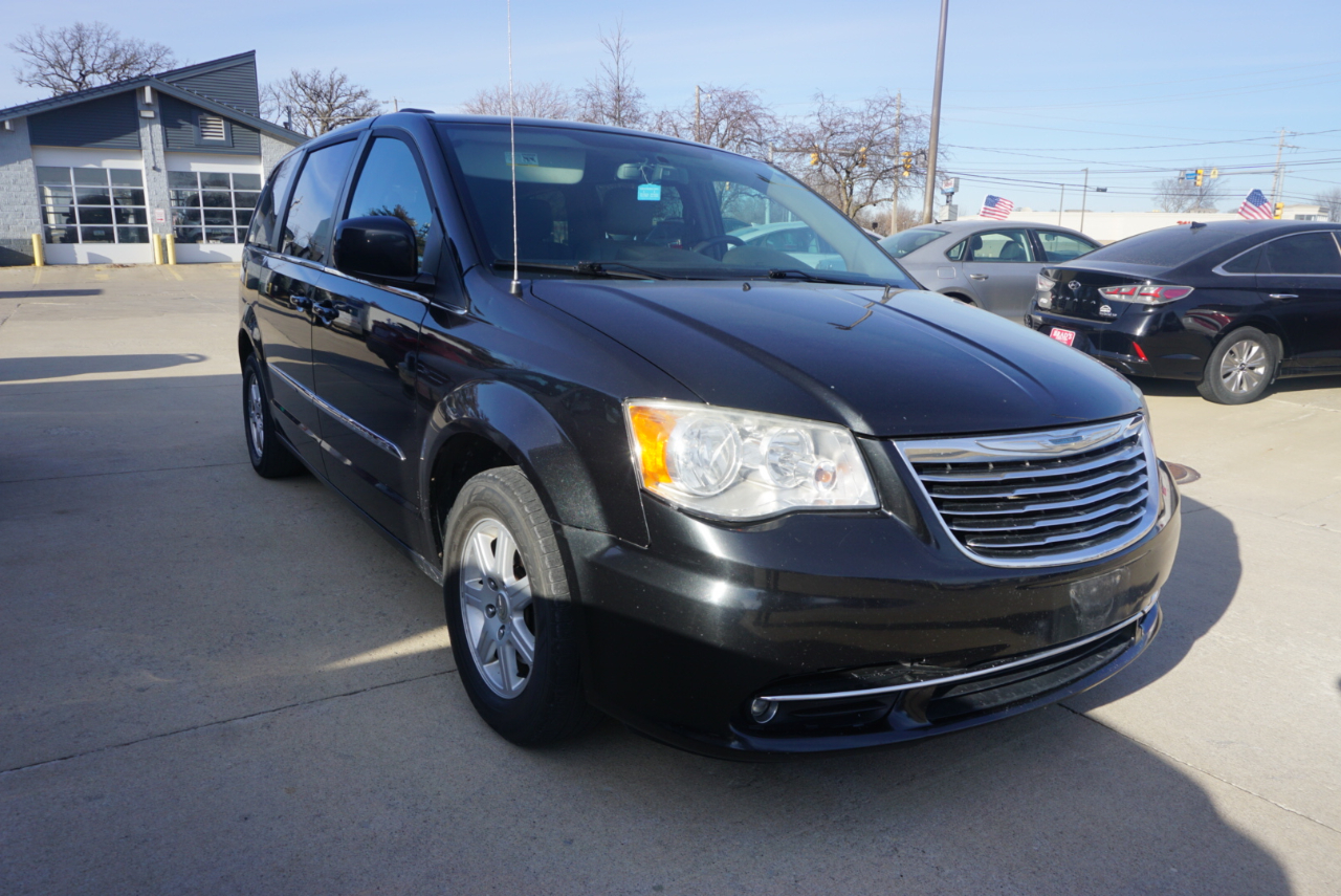 Chrysler Town & Country Touring 2012