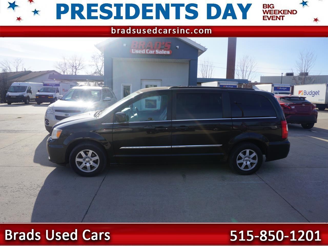 2012 Chrysler Town & Country Touring