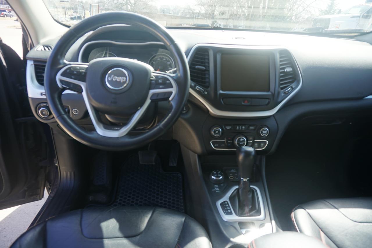 Jeep Cherokee Trailhawk 4WD 2015