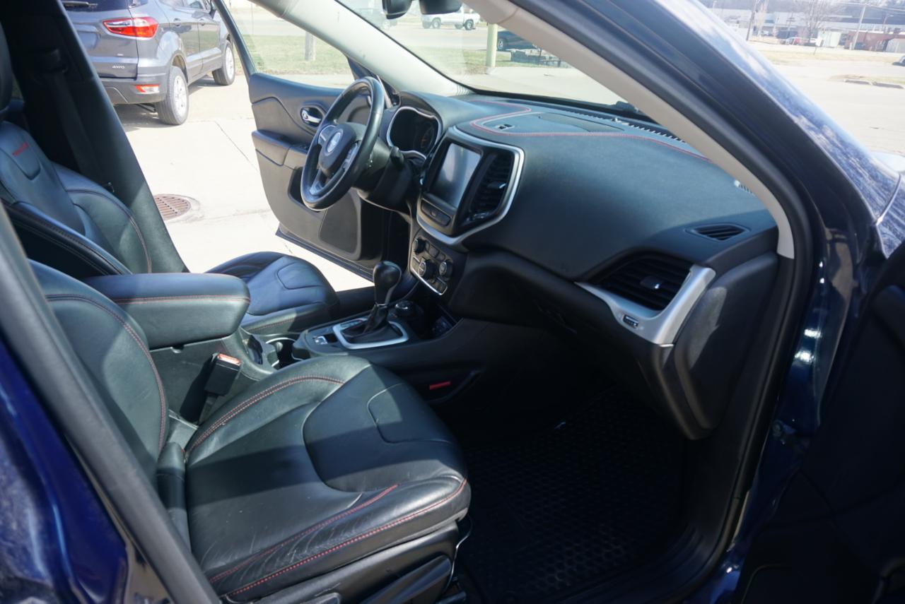 Jeep Cherokee Trailhawk 4WD 2015