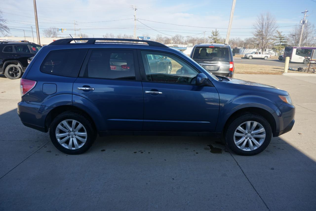 Subaru Forester 2.5X Premium 2013