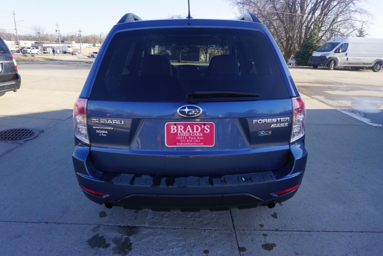 Subaru Forester 2.5X Premium 2013