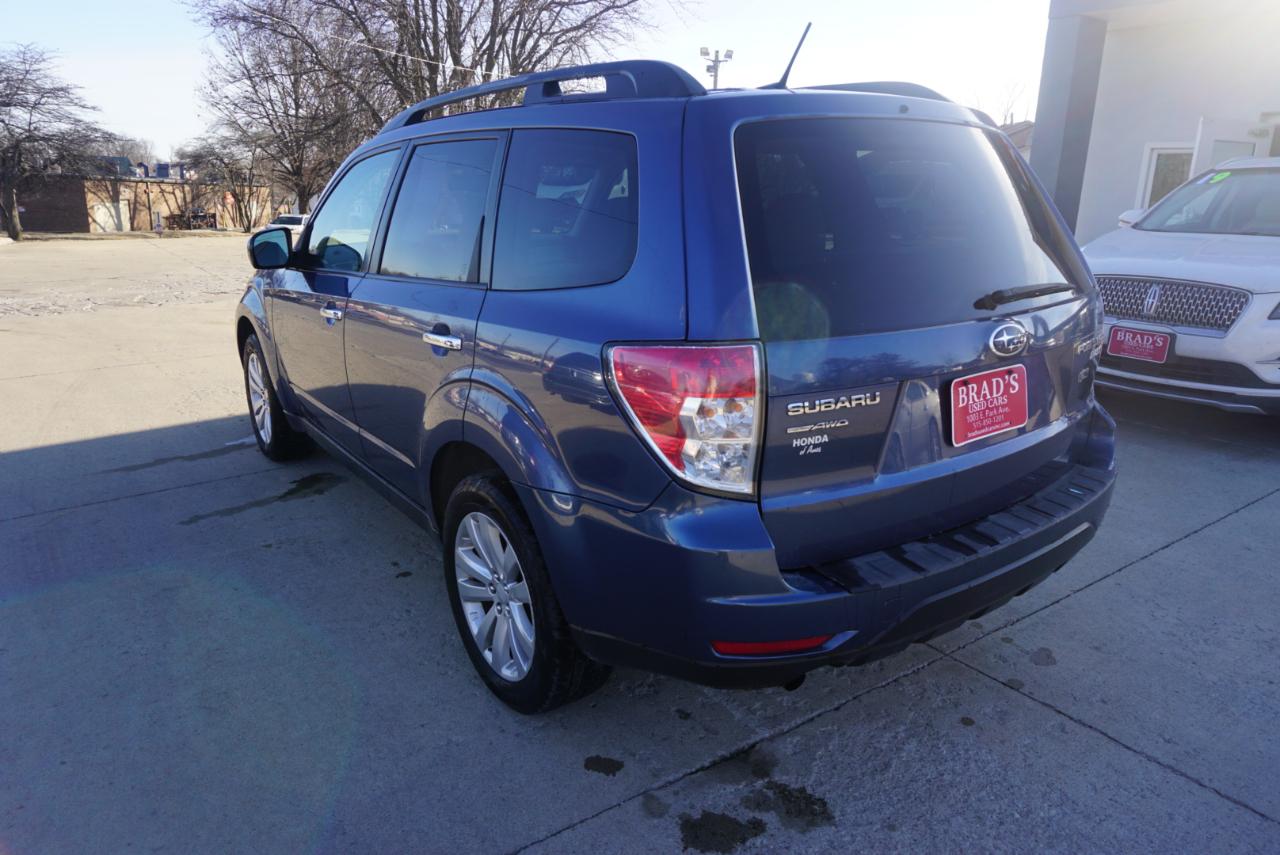 Subaru Forester 2.5X Premium 2013