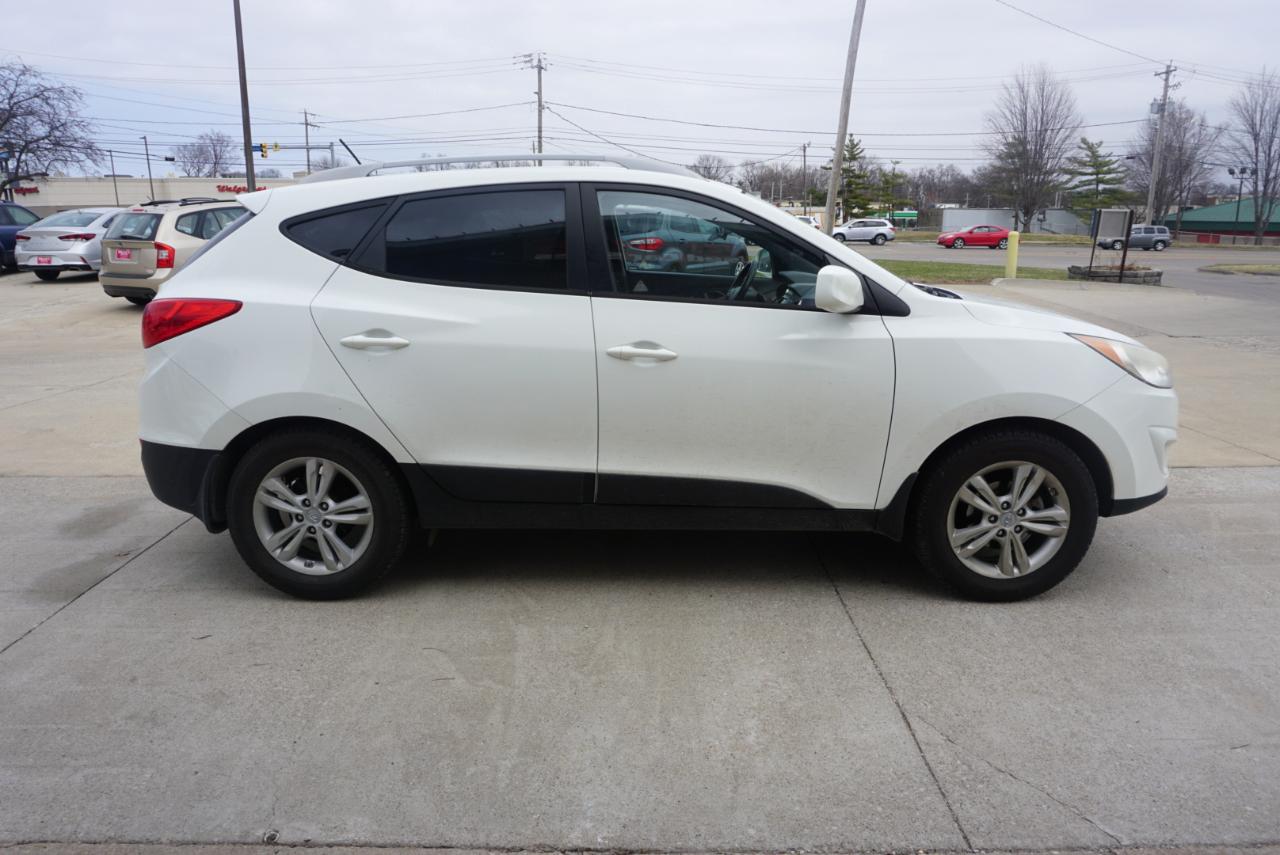 Hyundai Tucson Limited 2WD 2011