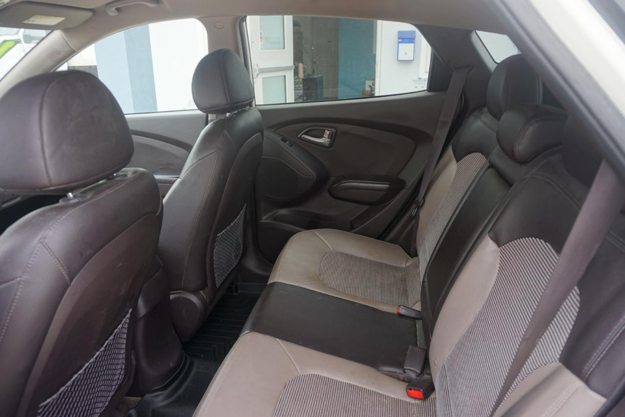 Hyundai Tucson Limited 2WD 2011