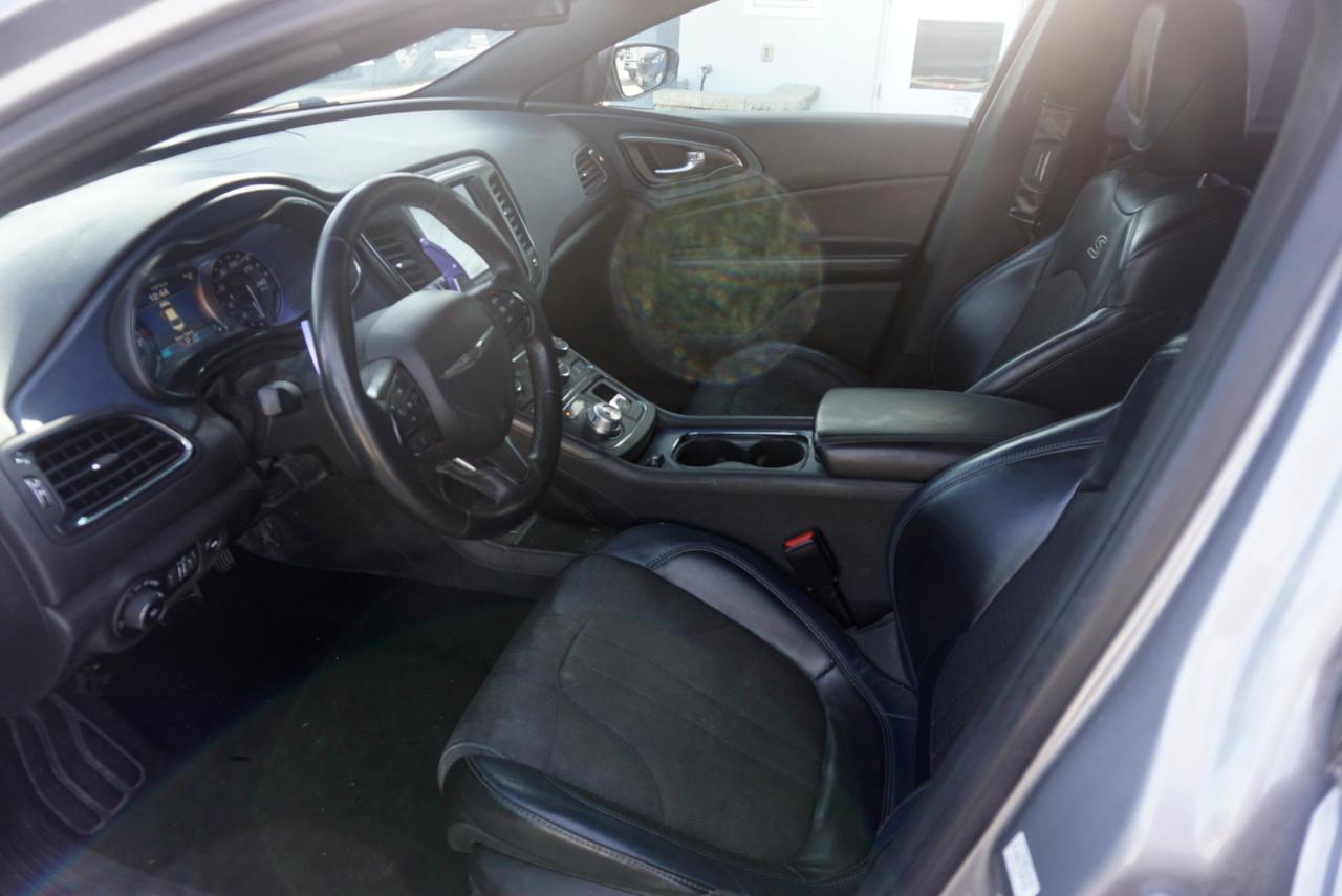 Chrysler 200 S AWD 2015