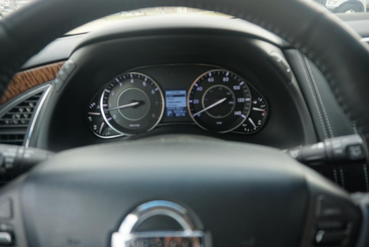 Nissan Armada Platinum AWD 2017