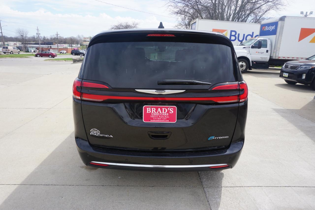 Chrysler Pacifica Hybrid Touring L 2023