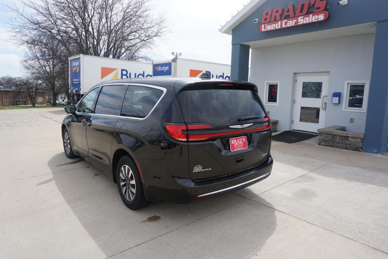 Chrysler Pacifica Hybrid Touring L 2023