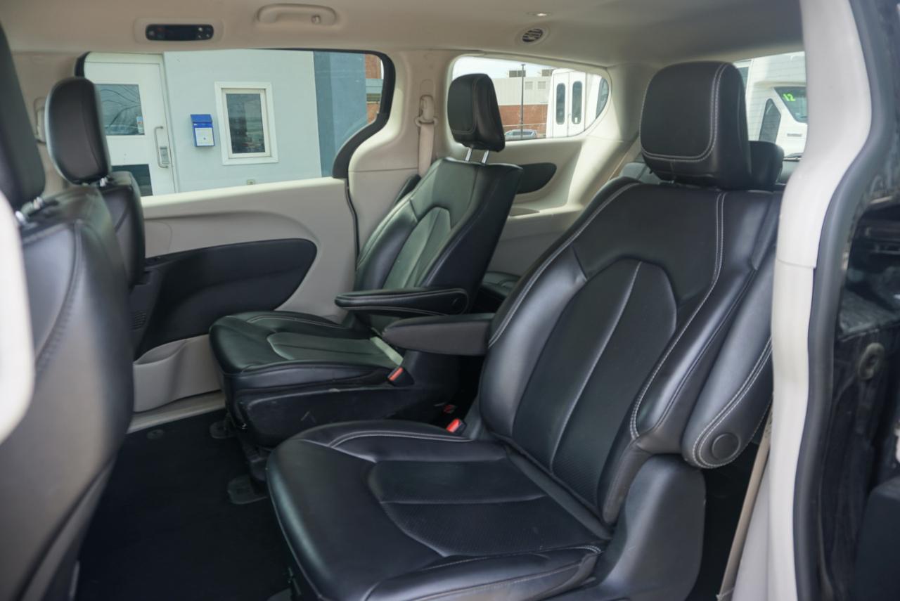 Chrysler Pacifica Hybrid Touring L 2023