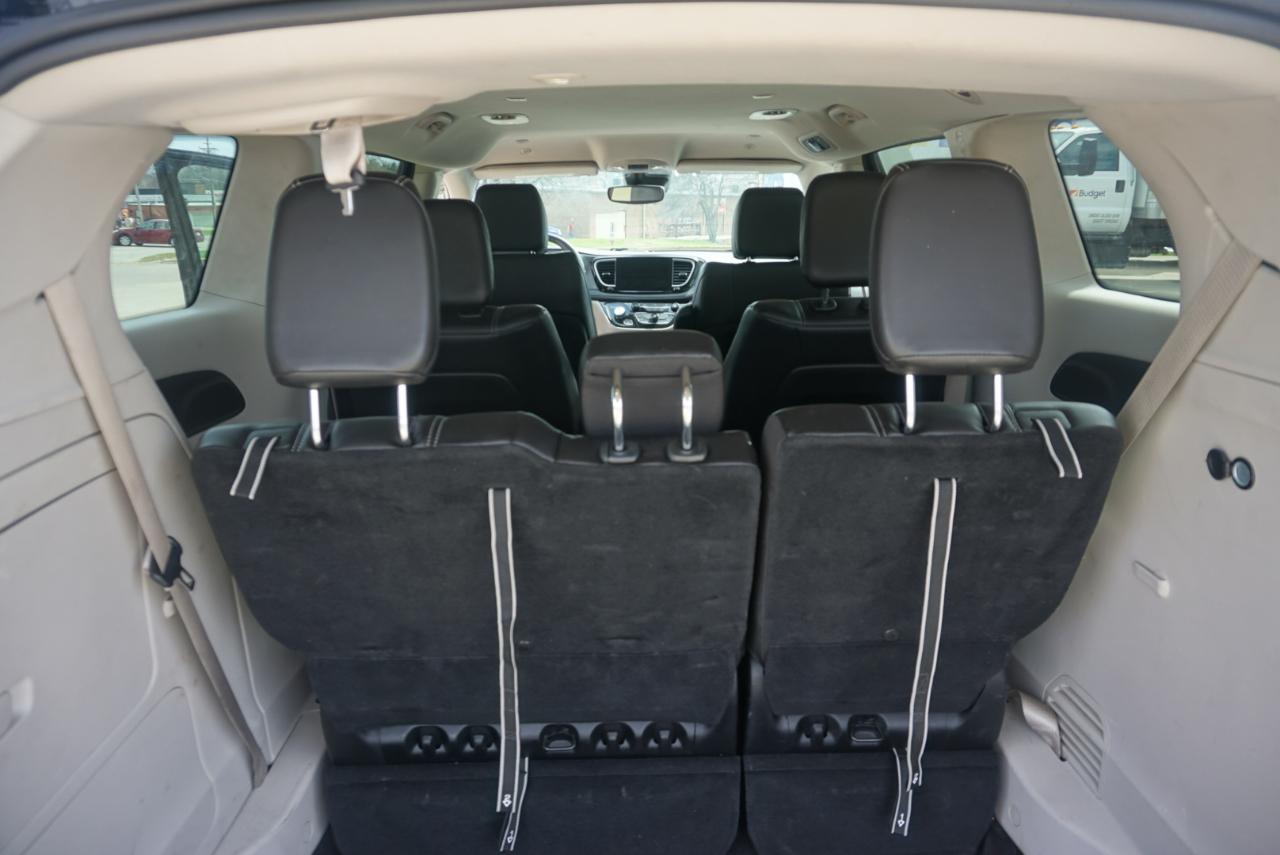 Chrysler Pacifica Hybrid Touring L 2023