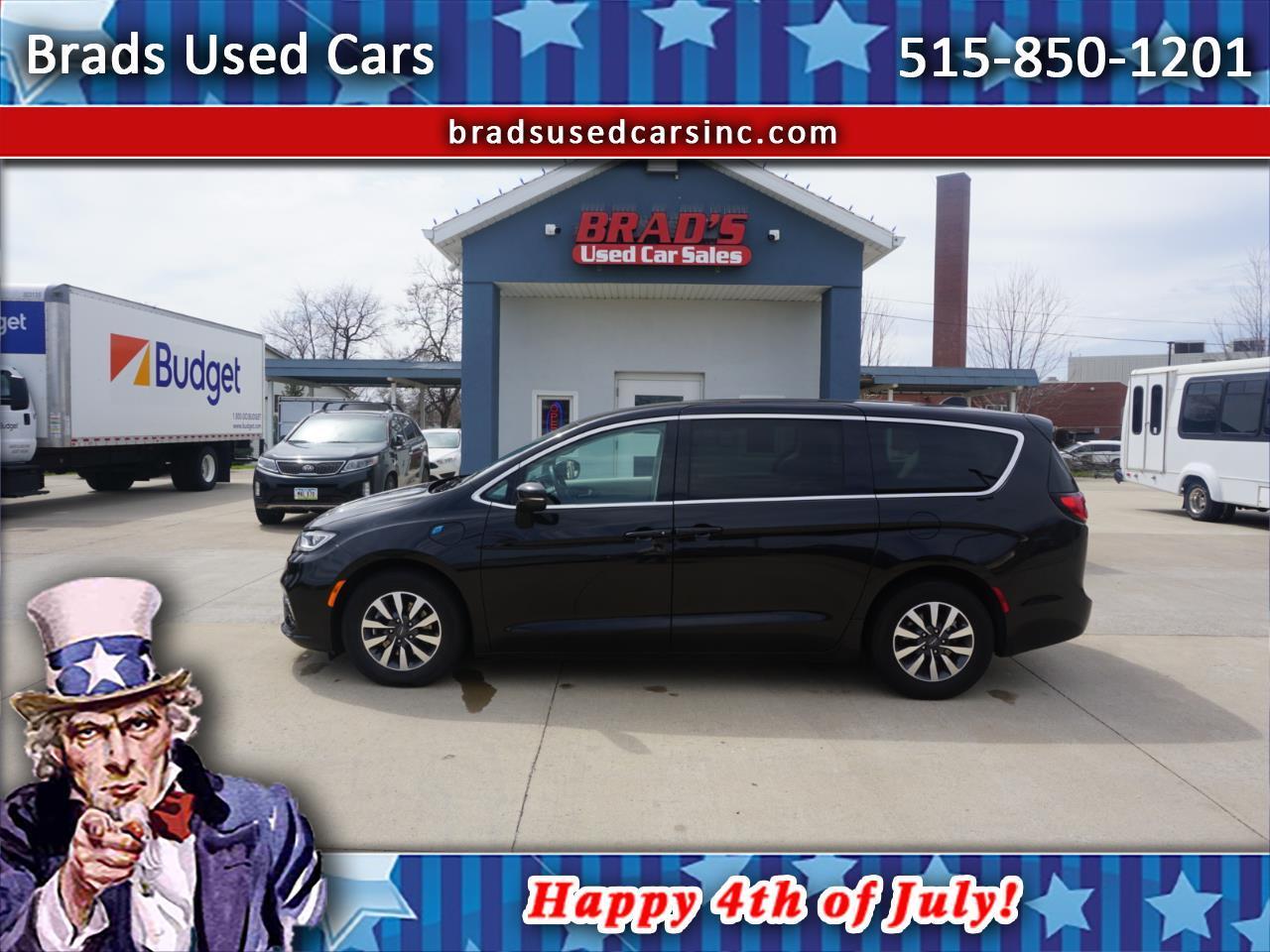 2023 Chrysler Pacifica Hybrid Touring L