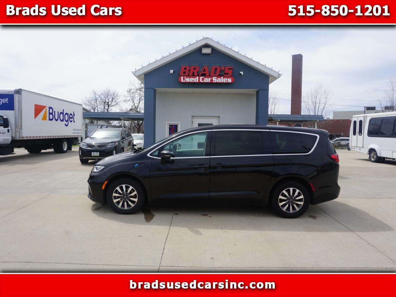 2023 Chrysler Pacifica Hybrid Touring L