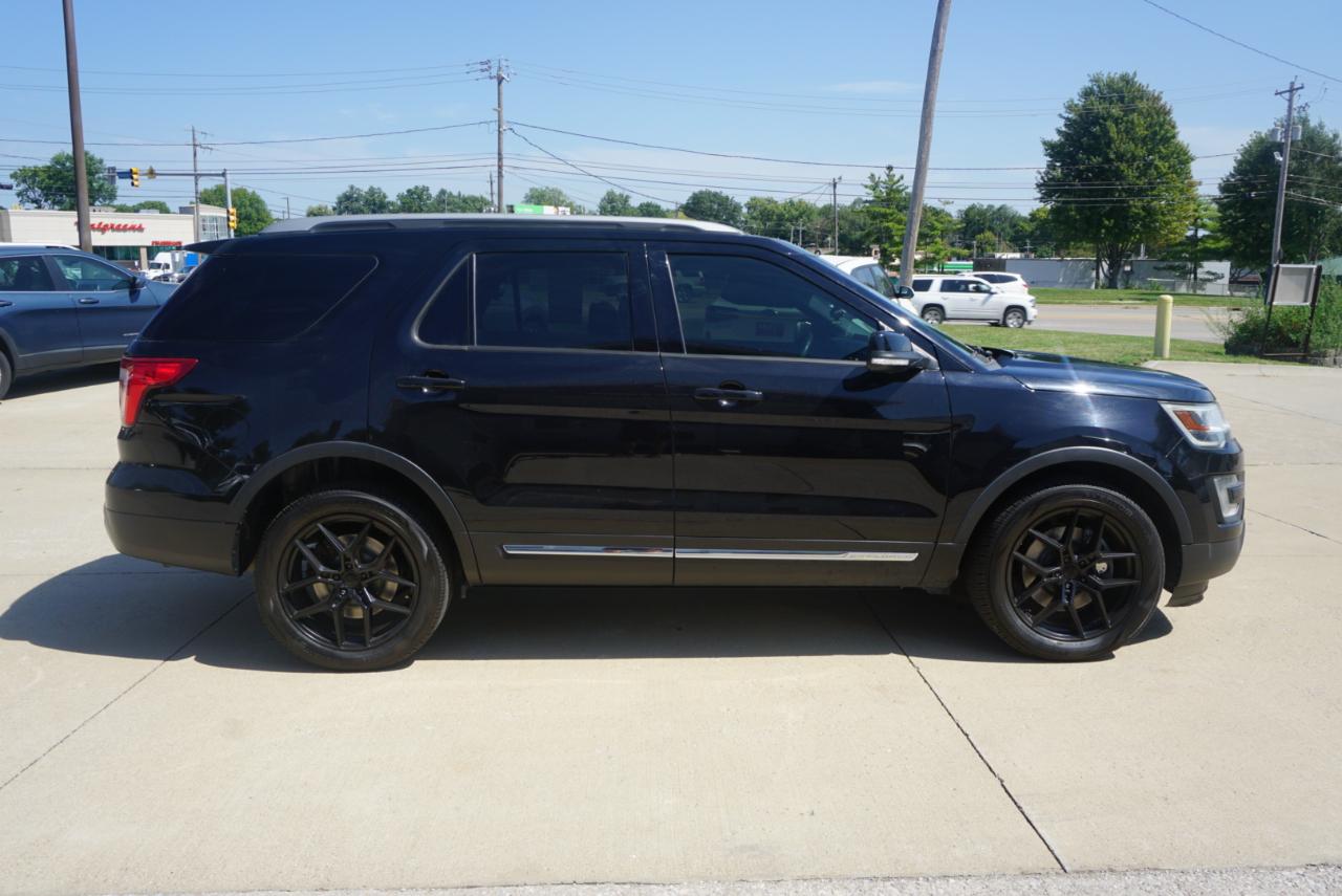 Ford Explorer XLT 4WD 2017