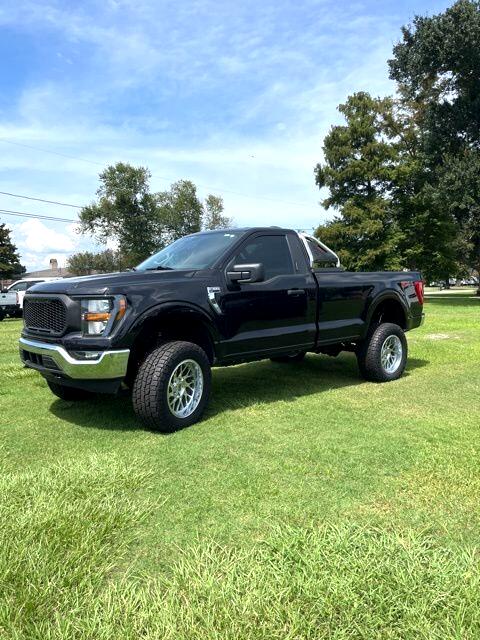 2023 Ford F-150 XLT photo 2
