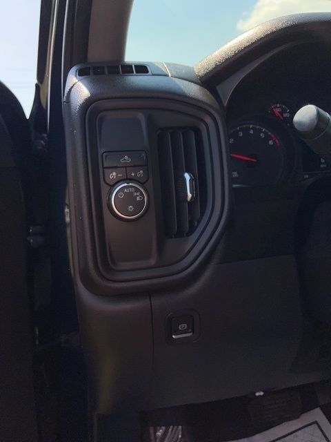 Chevrolet Silverado 1500  2021