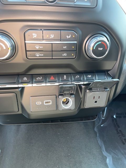 Chevrolet Silverado 1500  2021