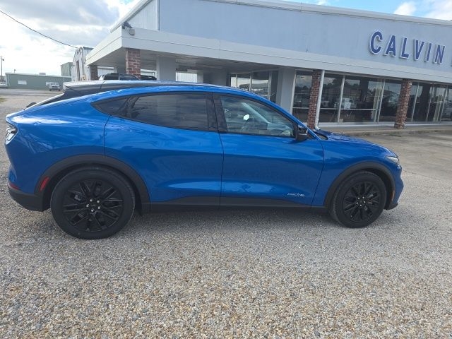 Ford Mustang Mach-E  2025