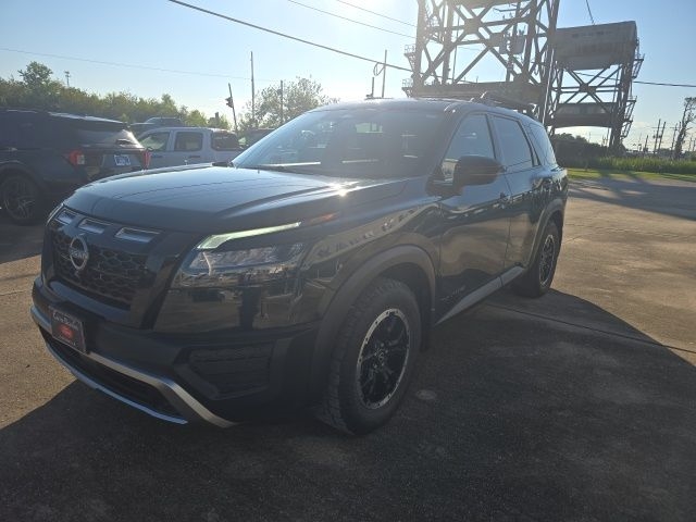 2024 Nissan Pathfinder Rock Creek photo 2