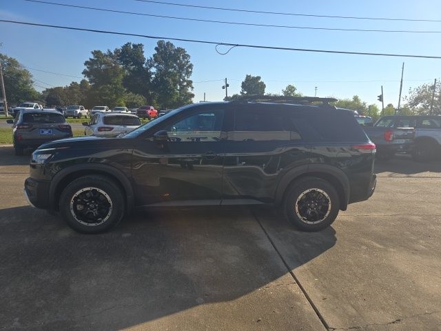 2024 Nissan Pathfinder Rock Creek photo 3