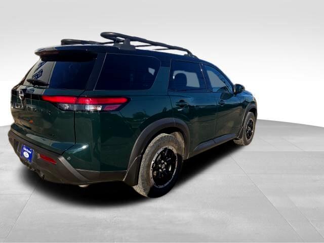 Nissan Pathfinder  2024