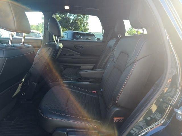 Nissan Pathfinder  2024