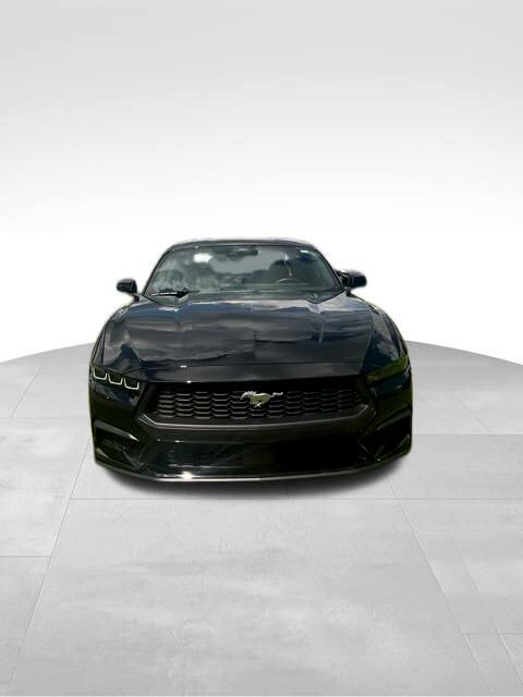Ford Mustang  2025