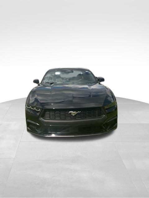 Ford Mustang  2025