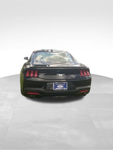 Ford Mustang  2025