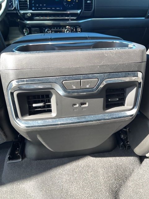 Chevrolet Silverado 1500  2024