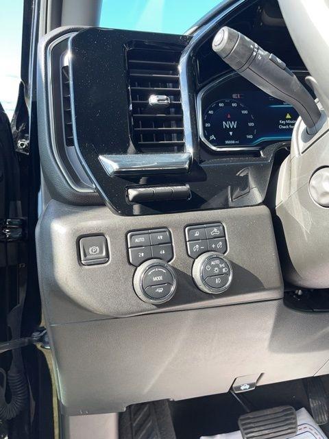 Chevrolet Silverado 1500  2024