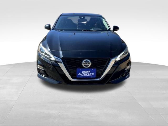Nissan Altima  2020