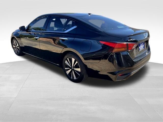 Nissan Altima  2020