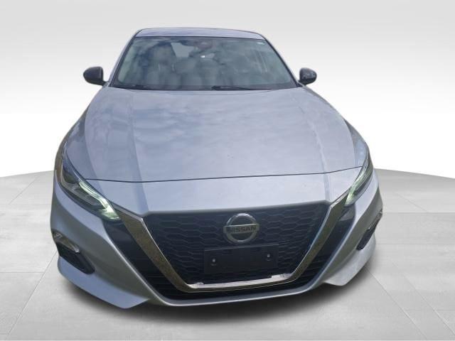 Nissan Altima  2022