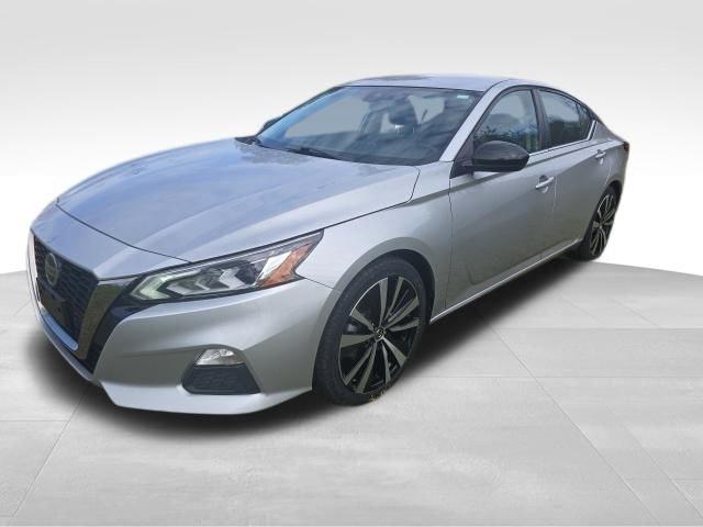 Nissan Altima  2022