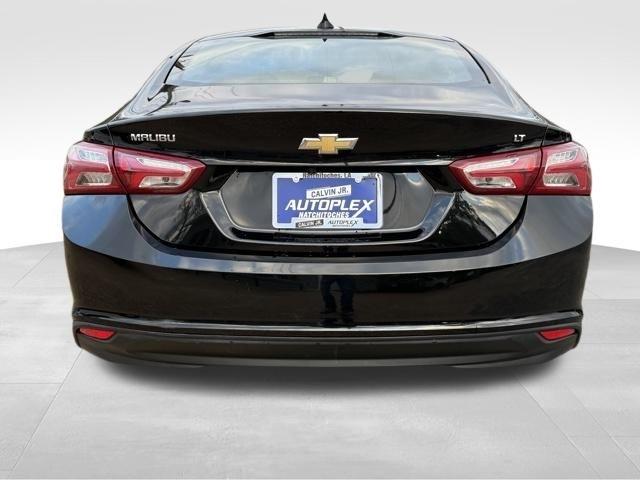 Chevrolet Malibu  2022