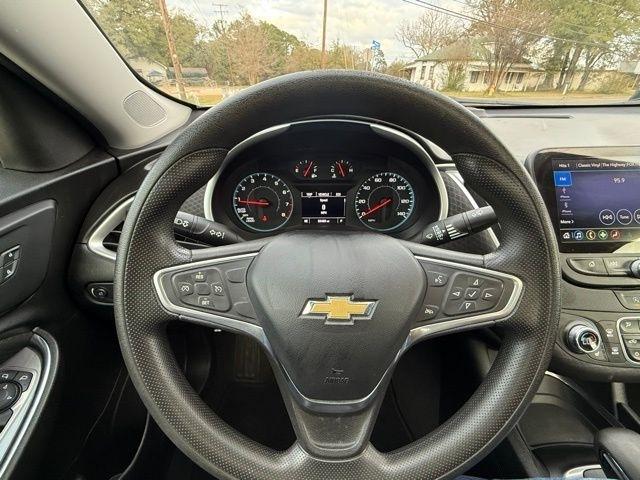 Chevrolet Malibu  2022