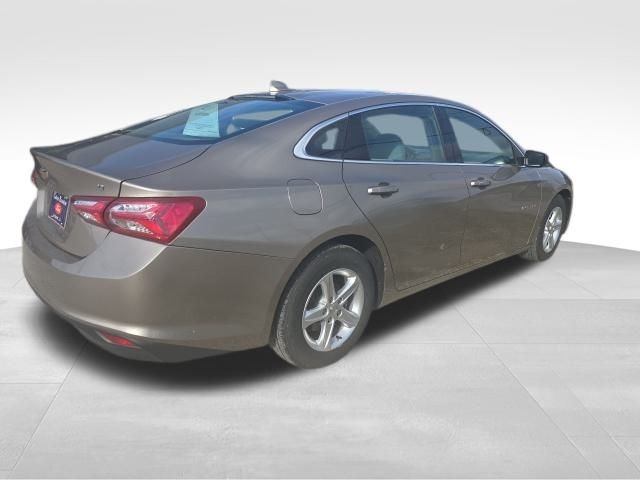 Chevrolet Malibu  2022