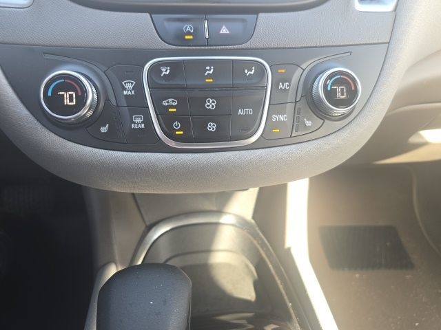 Chevrolet Malibu  2022