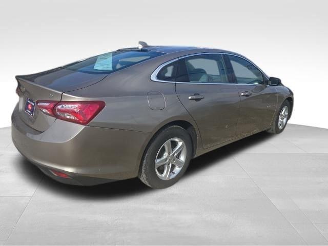 Chevrolet Malibu  2022