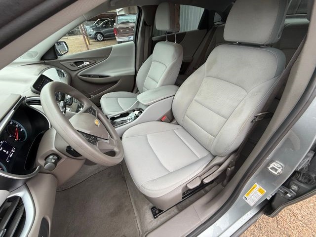 Chevrolet Malibu  2023