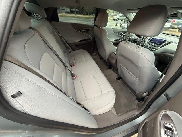 Chevrolet Malibu  2023