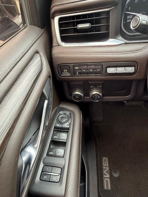 GMC Yukon  2021