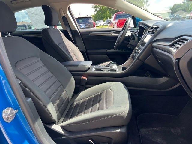 Ford Fusion SE FWD 2019