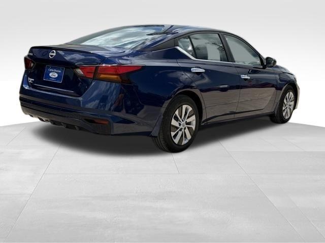 Nissan Altima  2024