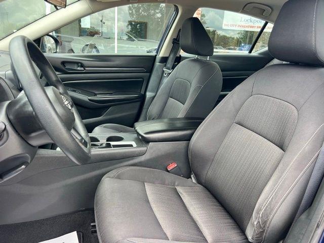 Nissan Altima  2024