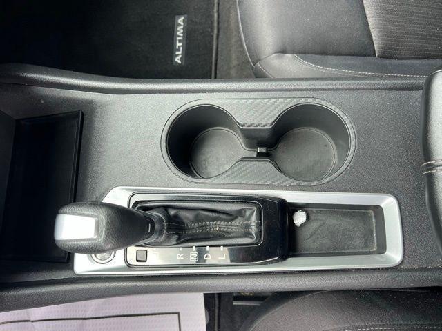Nissan Altima  2024