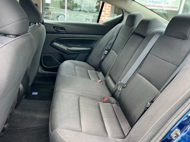 Nissan Altima  2024