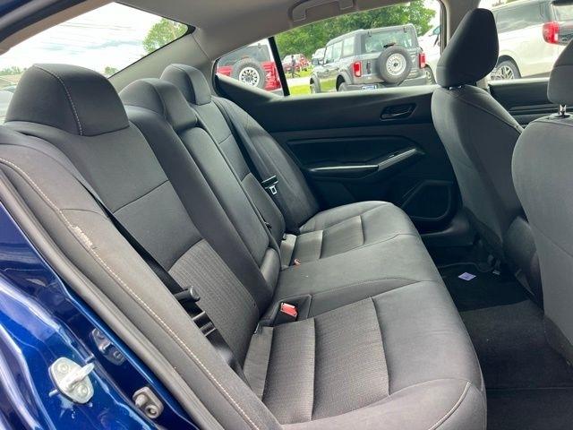 Nissan Altima  2024