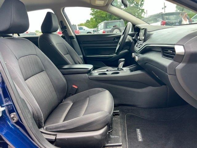 Nissan Altima  2024
